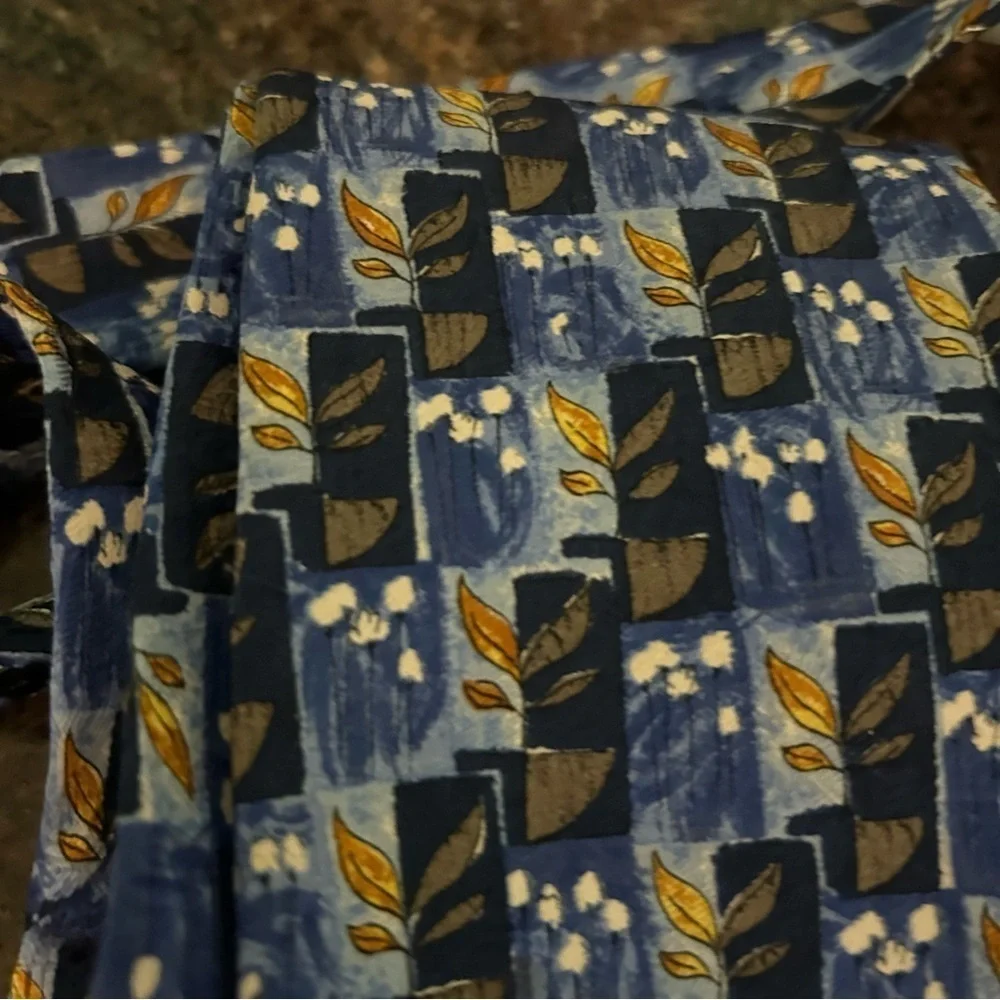 Ermengildo Zegna All Silk printed tie Italy blue leaves preppy designer